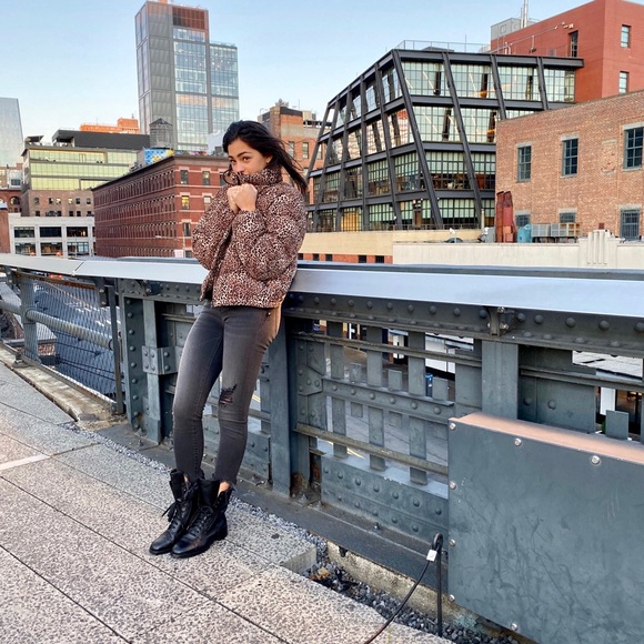 Glamorous Leopard Puff Coat- last one! - Picture 3 of 3